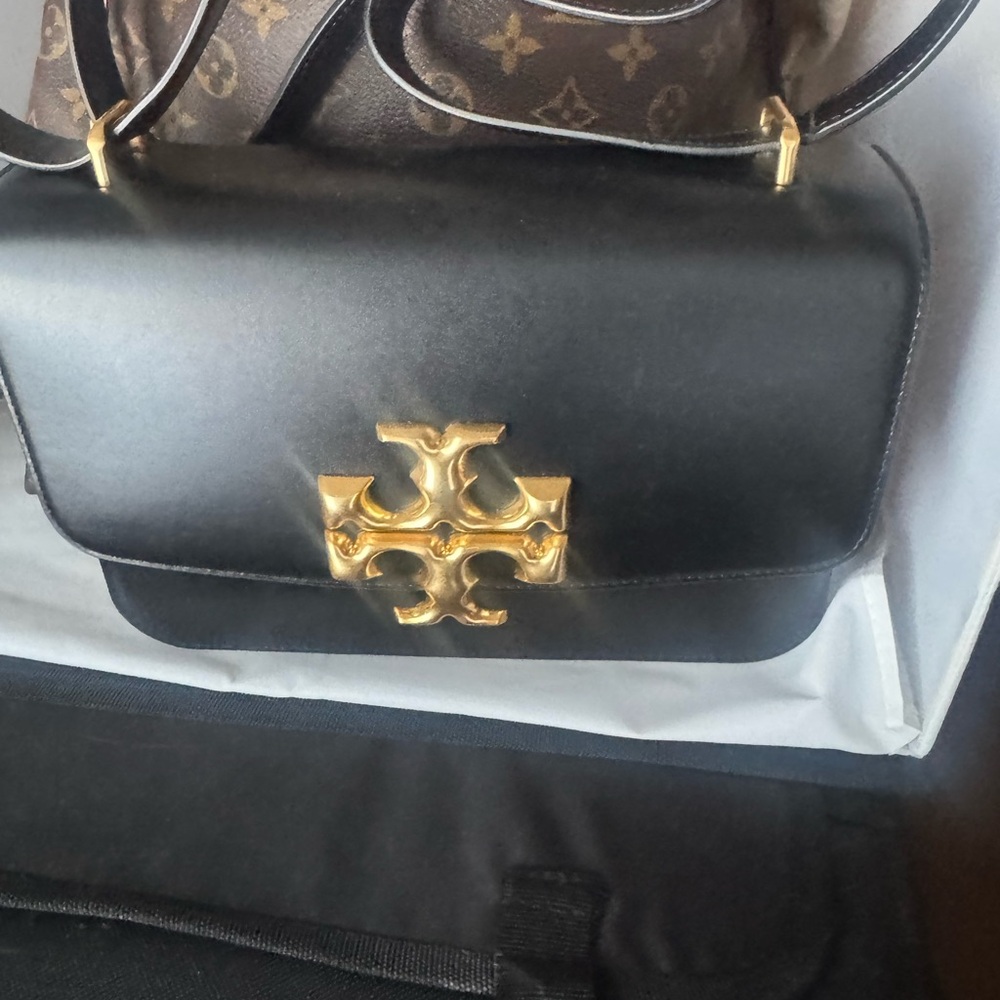 Tory Burch Black Crossbody Bag with Gold Logo - Picture 2 of 2